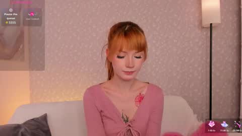 Snapshot of lina_blueeyed chatting on October 5, 2025, 9:07 am Lina blueeyed GMT3 1100-1700 Mon Wed Thu Sat Sun online show from October 5, 2025, 9:07 am