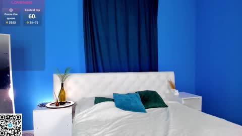 Snapshot of lina_blueeyed chatting on October 15, 2025, 10:15 am Lina blueeyed GMT3 1100-1700 Mon Wed Thu Sat Sun online show from October 15, 2025, 10:15 am