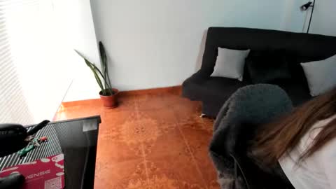 Snapshot of lina_browm chatting on September 25, 2025, 2:10 pm Lina Browm online show from September 25, 2025, 2:10 pm