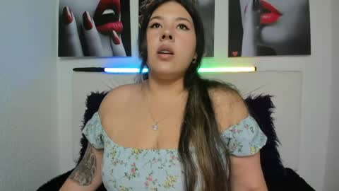 Snapshot of lina_browm chatting on July 30, 2026, 9:47 pm Lina Browm online show from July 30, 2026, 9:47 pm