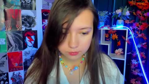 Lina online show from December 4, 2024, 2:31 am