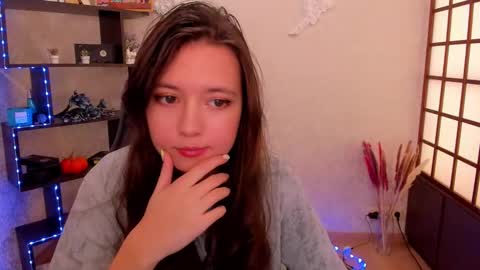 Lina online show from December 5, 2024, 5:15 am