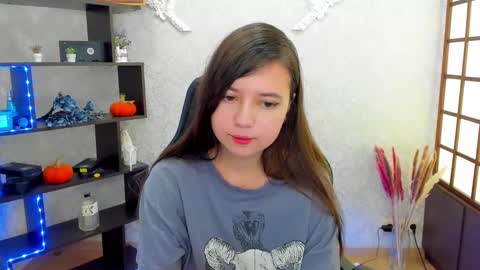 Lina online show from December 7, 2024, 2:09 am