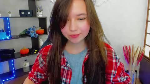 Lina online show from December 22, 2024, 5:01 am