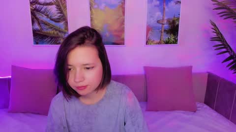 Lina online show from January 18, 2025, 5:20 am