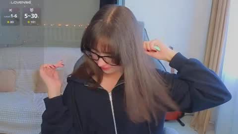 Snapshot of lina_brownie chatting on June 10, 2026, 1:50 am Lina online show from June 10, 2026, 1:50 am