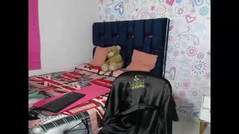 Snapshot of lina_clark_ chatting on September 19, 2025, 1:56 pm lina_clark_ online show from September 19, 2025, 1:56 pm