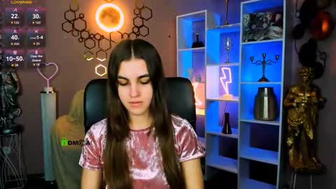 lina_fox12 online show from November 23, 2025, 4:51 pm