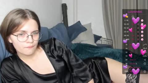 lina hall online show from January 7, 2025, 12:09 pm