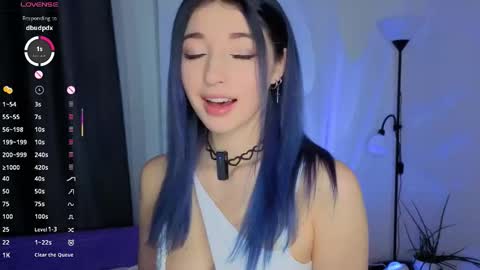 Lina online show from October 30, 2025, 4:58 am