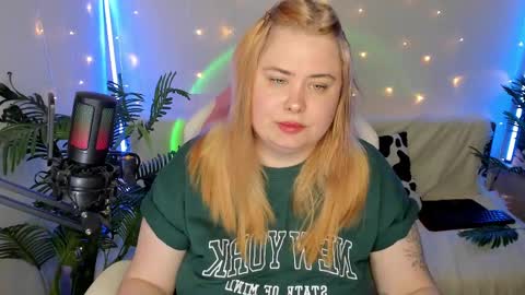 lina_linx online show from January 17, 2025, 6:33 pm