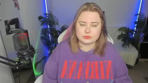 lina_linx online show from March 5, 2025, 6:34 pm