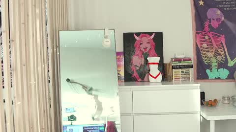 Snapshot of lina_n_kitty chatting on March 14, 2026, 5:46 am Lina - online show from March 14, 2026, 5:46 am