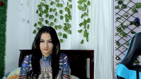 paola online show from February 20, 2025, 1:36 am
