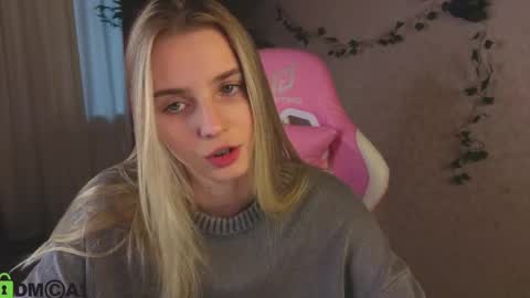 LINA online show from April 21, 2026, 2:51 am