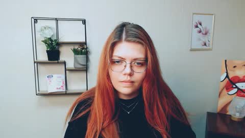 Snapshot of lina_ri chatting on October 23, 2025, 4:50 pm lina_ri online show from October 23, 2025, 4:50 pm