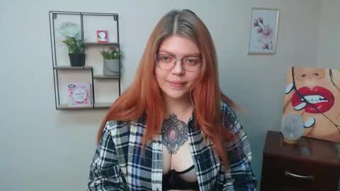 Snapshot of lina_ri chatting on November 20, 2025, 7:46 pm lina_ri online show from November 20, 2025, 7:46 pm