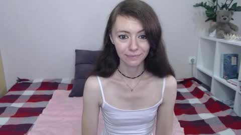 Lina Rouge online show from September 17, 2025, 3:52 am