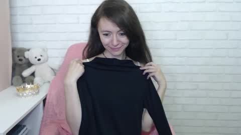 Snapshot of lina_rouge_ chatting on September 27, 2025, 4:06 am Lina Rouge online show from September 27, 2025, 4:06 am