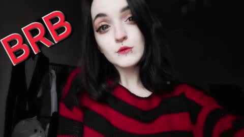 Lina 3  1715622743 online show from December 10, 2024, 11:22 am