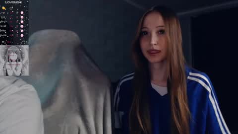 linaandliam online show from March 5, 2025, 12:05 am