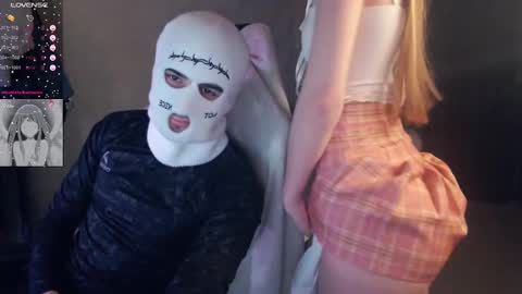 linaandliam online show from March 7, 2025, 12:37 am