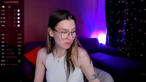 Lina online show from May 8, 2026, 6:08 am