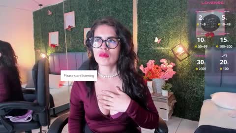 Snapshot of linagh chatting on October 2, 2025, 11:39 am Lina  online show from October 2, 2025, 11:39 am