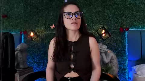 Lina  online show from June 10, 2026, 11:20 am