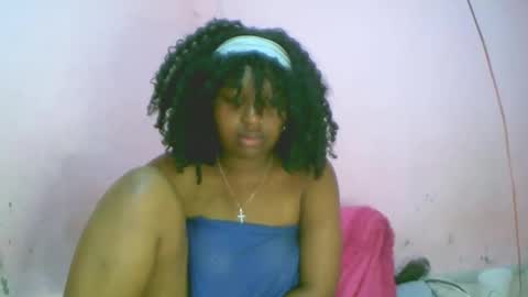 linah1123 online show from October 12, 2025, 10:42 pm