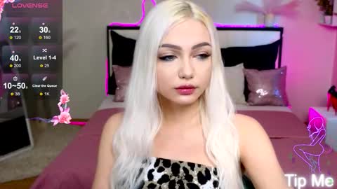 Snapshot of linalirian chatting on September 24, 2025, 2:09 pm I am Lina online show from September 24, 2025, 2:09 pm