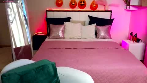 Snapshot of linalirian chatting on October 26, 2025, 1:39 pm I am Lina online show from October 26, 2025, 1:39 pm