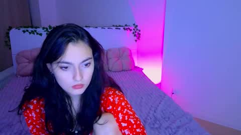 Lina online show from September 12, 2025, 10:21 pm