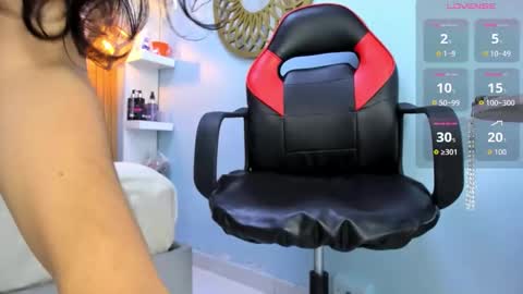 L I N A  online show from October 14, 2025, 3:18 am