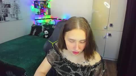 Lina online show from February 28, 2026, 10:33 pm