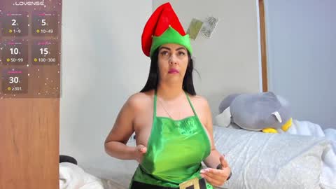 Lina  online show from December 17, 2024, 11:06 am