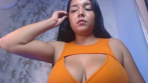 Snapshot of lincy_honeyy chatting on June 5, 2026, 5:14 am lincy_honeyy online show from June 5, 2026, 5:14 am