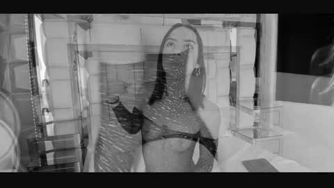 Lincy Rios  online show from March 22, 2026, 12:08 pm