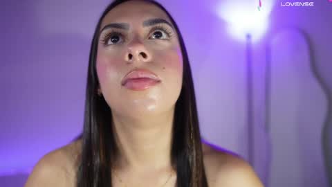 Snapshot of lincy_rios chatting on April 24, 2026, 6:43 pm Lincy Rios online show from April 24, 2026, 6:43 pm