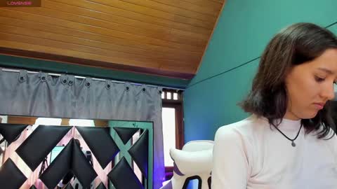  Linda  online show from December 2, 2024, 6:43 pm