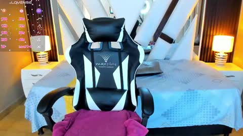 Snapshot of linda4petite chatting on September 20, 2025, 6:31 pm Linda online show from September 20, 2025, 6:31 pm