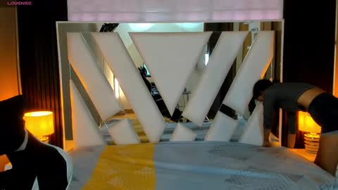 Snapshot of linda4petite chatting on September 21, 2025, 1:24 pm Linda online show from September 21, 2025, 1:24 pm