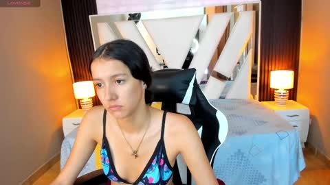 Snapshot of linda4petite chatting on September 29, 2025, 6:24 pm Linda online show from September 29, 2025, 6:24 pm