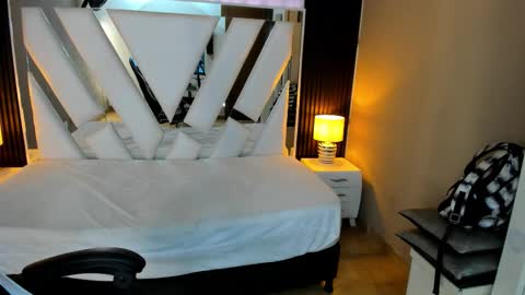  Linda  online show from February 8, 2026, 1:14 pm