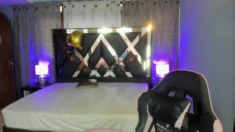 Snapshot of linda4petite chatting on June 13, 2026, 6:50 pm Linda online show from June 13, 2026, 6:50 pm