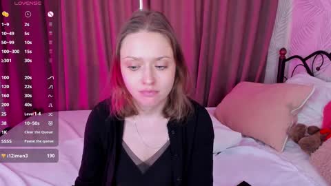 Snapshot of linda__bryant chatting on March 7, 2025, 4:46 am Linda GMT2 Mon Tu Fri Sa Su 0300am-1000 am online show from March 7, 2025, 4:46 am