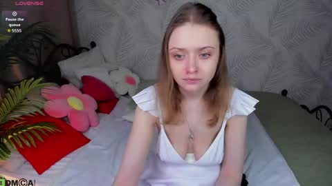 Snapshot of linda__bryant chatting on March 23, 2026, 12:58 am Linda GMT2 Mon Tu Fri Sa Su 0300am-1000 am online show from March 23, 2026, 12:58 am