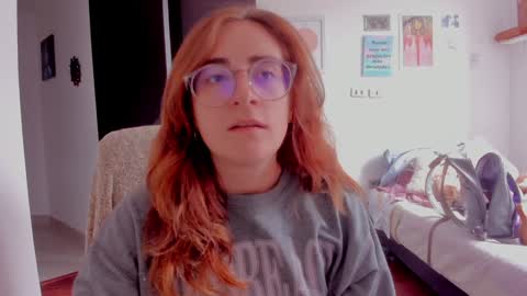 Giggles  online show from January 6, 2025, 5:06 pm