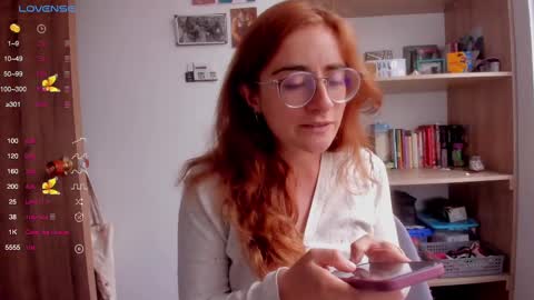Giggles  online show from February 11, 2025, 3:08 pm