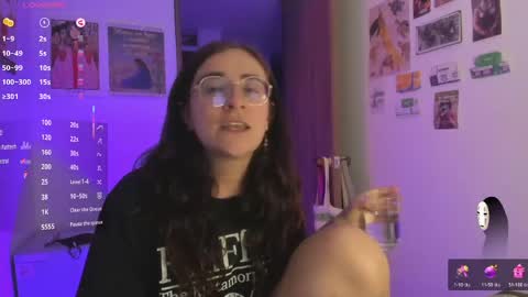 Snapshot of linda_giggle chatting on June 4, 2026, 12:49 am Giggles online show from June 4, 2026, 12:49 am